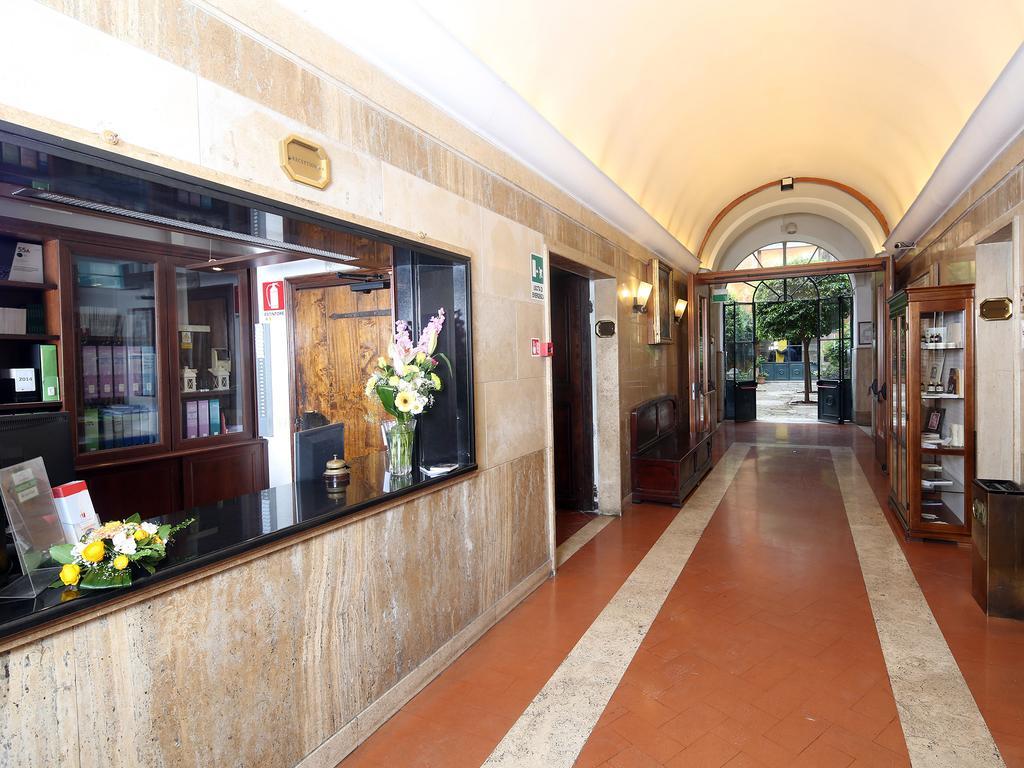 Casa Di Santa Francesca Romana A Ponte Rotto Kültér fotó