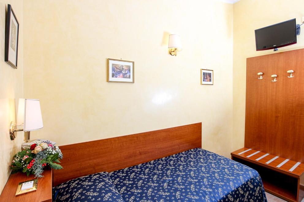 Casa Di Santa Francesca Romana A Ponte Rotto Kültér fotó