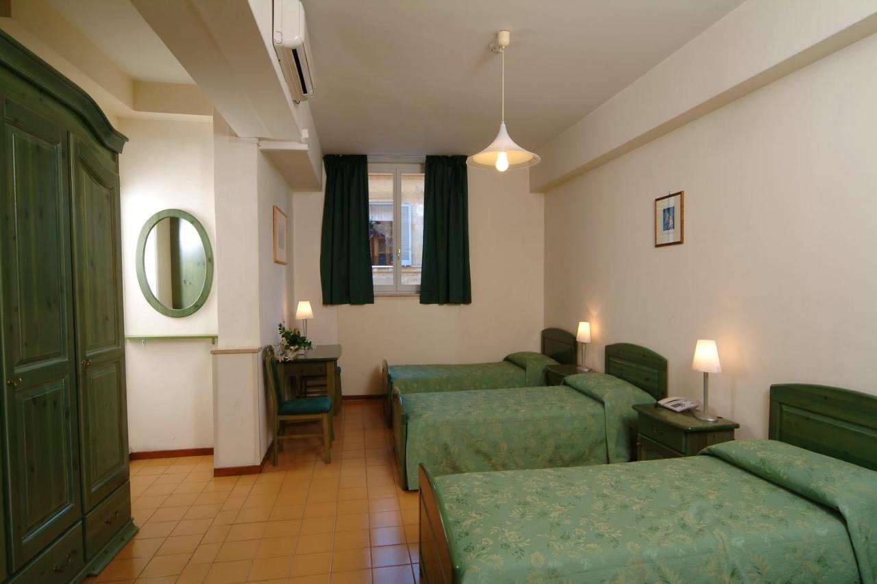 Casa Di Santa Francesca Romana A Ponte Rotto Kültér fotó